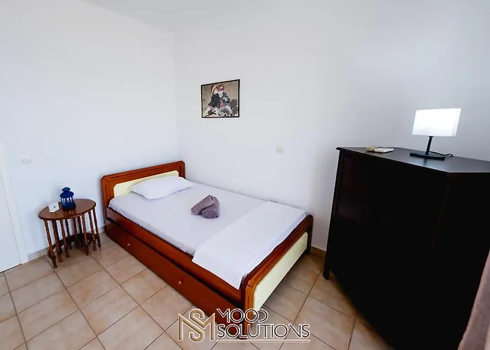 Aiolis Fourka Moodsolutions Living Nyaraló